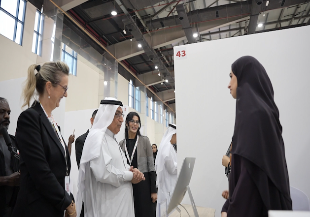 مشاركة النيابة العامة في رأس الخيمة في معرض الوظائف والتدريب المهني