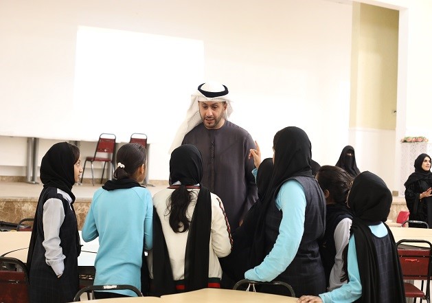 اسم الألبوم: دائرة النيابة العامة تعرف بحقوق الطفل في مدارس الامارة