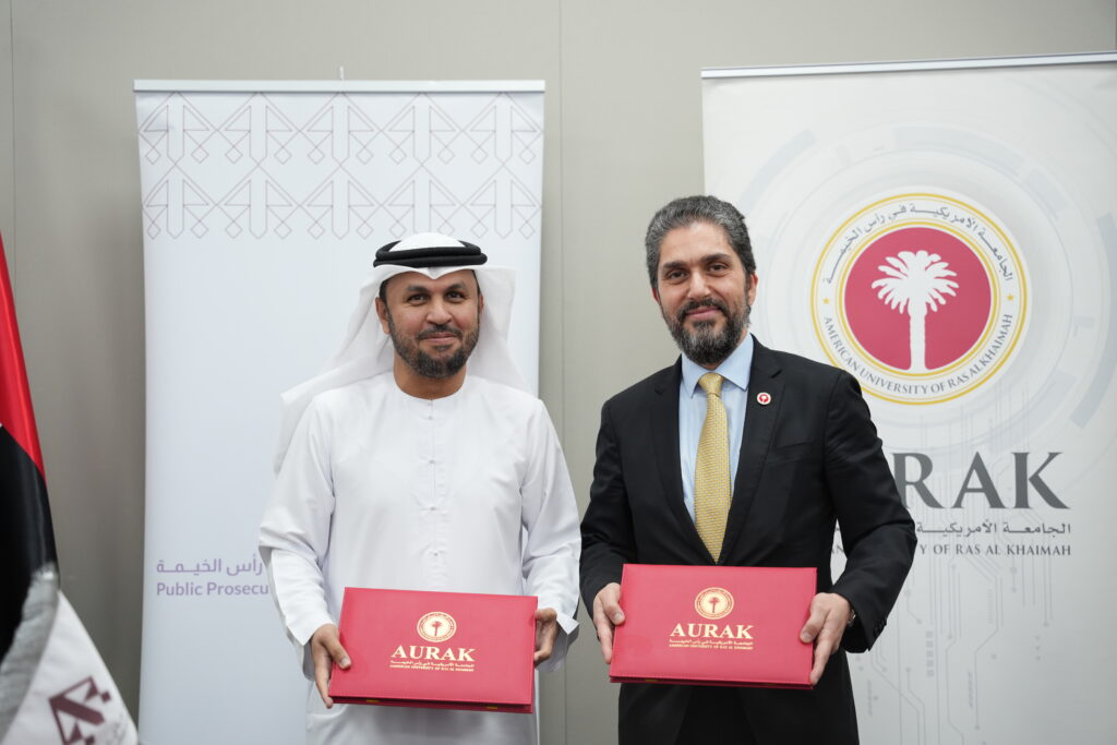 ⁨ أبرمت النيابة العامة في رأس الخيمة اتفاقية تعاون مع الجامعة الأمريكية في رأس الخيمة