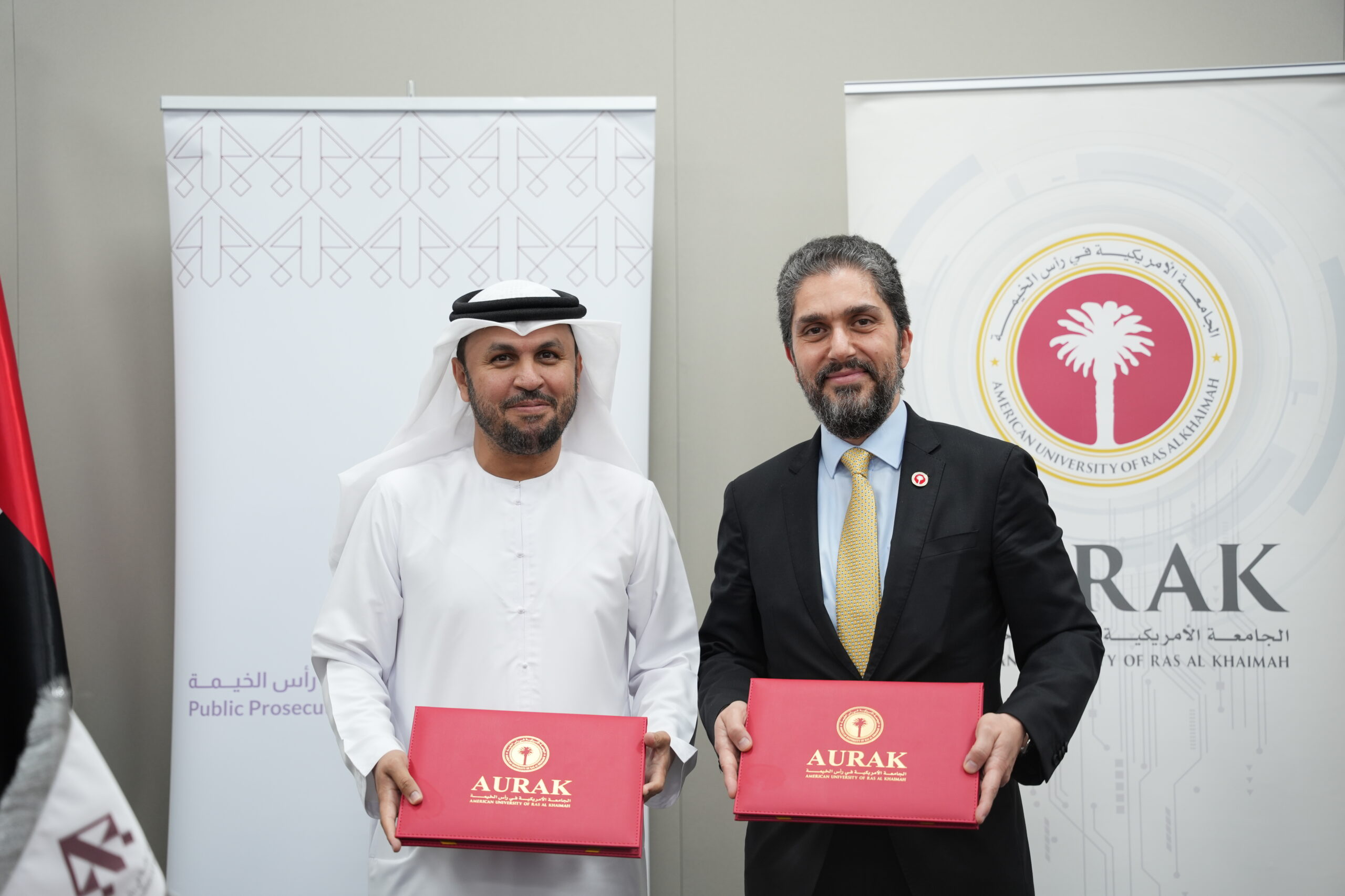You are currently viewing ⁨ أبرمت النيابة العامة في رأس الخيمة اتفاقية تعاون مع الجامعة الأمريكية في رأس الخيمة