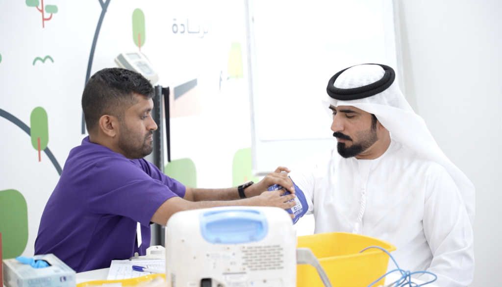 تنظيم النيابة العامة فعالية قافلة عافتي بخير بالتعاون مع دائرة الموارد البشرية
